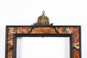 Cornice a cassetta in legno ebanizzato e marmo. Toscana XVIII-XIX secolo  - Asta Cornici antiche - Associazione Nazionale - Case d'Asta italiane