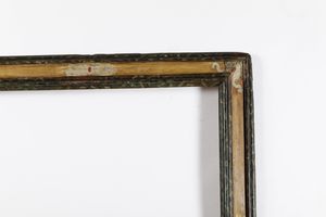 Cornice in legno intagliato e dipinto. Marche XVII secolo  - Asta Cornici antiche - Associazione Nazionale - Case d'Asta italiane