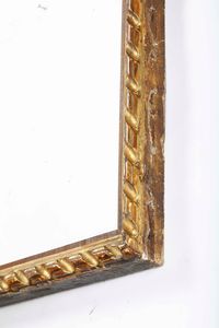 Cornice in legno intagliato e dorato. Veneto XVII-XVIII secolo  - Asta Cornici antiche - Associazione Nazionale - Case d'Asta italiane