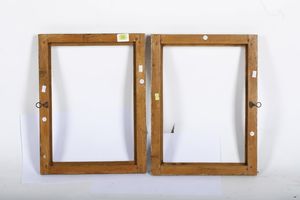 Coppia di cornici intagliate e dorate. XVIII-XIX secolo  - Asta Cornici antiche - Associazione Nazionale - Case d'Asta italiane