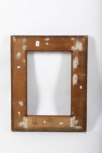 Cornice in legno di noce intarsiato. XIX secolo  - Asta Cornici antiche - Associazione Nazionale - Case d'Asta italiane