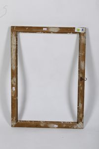 Cornice laccata a finto marmo e dorata. Marche XVIII secolo  - Asta Cornici antiche - Associazione Nazionale - Case d'Asta italiane