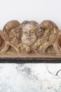 Cornice sansovinesca in legno intagliato e dipinto. Veneto XVI-XVII secolo  - Asta Cornici antiche - Associazione Nazionale - Case d'Asta italiane