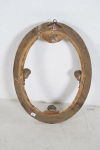 Cornice ovale in legno intagliato e dorato. XVIII secolo  - Asta Cornici antiche - Associazione Nazionale - Case d'Asta italiane