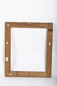 Cornice a sagoma Salvator Rosa in legno argentato e dipinto a finto marmo. Marche, XVIII secolo  - Asta Cornici antiche - Associazione Nazionale - Case d'Asta italiane