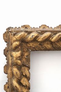 Cornice in legno intagliato e dorato. XVIII secolo  - Asta Cornici antiche - Associazione Nazionale - Case d'Asta italiane