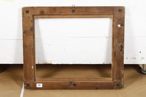 Cornice a sagoma Salvator Rosa in legno dorato, Italia centrale XVIII secolo  - Asta Cornici antiche - Associazione Nazionale - Case d'Asta italiane