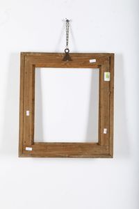 Cornice a sagoma Salvator Rosa in legno dorato. Italia centrale XVIII secolo  - Asta Cornici antiche - Associazione Nazionale - Case d'Asta italiane