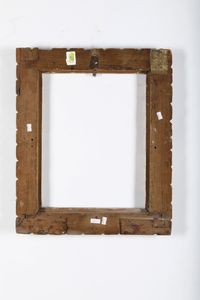 Cornice in legno intagliato dorato e dipinto. Spagna XVII secolo  - Asta Cornici antiche - Associazione Nazionale - Case d'Asta italiane