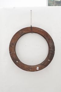 Cornice di forma circolare in legno dorato. XVIII secolo  - Asta Cornici antiche - Associazione Nazionale - Case d'Asta italiane