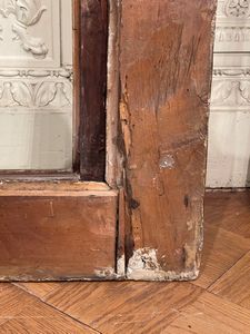 Cornice a cassetta in legno laccato e a mecca. Italia centrale XVII secolo  - Asta Cornici antiche - Associazione Nazionale - Case d'Asta italiane