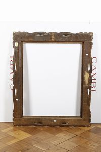 Cornice in legno intagliato e dorato. Italia centrale XVIII secolo  - Asta Cornici antiche - Associazione Nazionale - Case d'Asta italiane