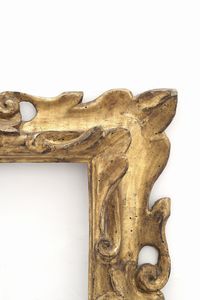 Cornice in legno intagliato e dorato a volute. Toscana inizi del XVII secolo  - Asta Cornici antiche - Associazione Nazionale - Case d'Asta italiane