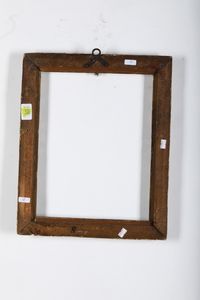 Cornice in legno intagliato e dorato, Italia centrale XVIII secolo  - Asta Cornici antiche - Associazione Nazionale - Case d'Asta italiane