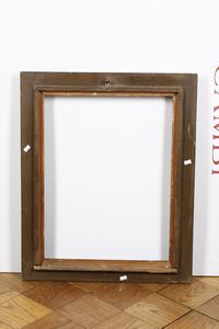 Cornice in legno intagliato e dorato. Centro Italia XVII secolo<BR>  - Asta Cornici antiche - Associazione Nazionale - Case d'Asta italiane