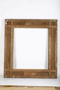 Cornice in legno intagliato e dorato. Bologna XVII secolo  - Asta Cornici antiche - Associazione Nazionale - Case d'Asta italiane