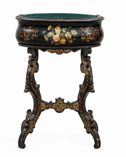 Fioriera in legno ebanizzato, dipinto e dorato. Fine XIX - inizio XX secolo  - Asta Dimore Italiane - Associazione Nazionale - Case d'Asta italiane