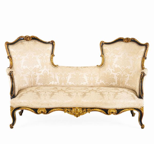 Fornitura da salotto in legno laccato e dorato. XIX secolo  - Asta Dimore Italiane - Associazione Nazionale - Case d'Asta italiane