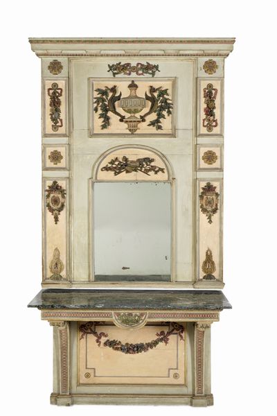 Consolle con specchiera in legno laccato. Fine XVIII secolo  - Asta Dimore Italiane - Associazione Nazionale - Case d'Asta italiane