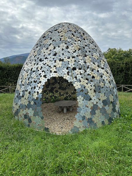 ANDREA SALVETTI : Importante scultura abitabile modello Mazzolin di Fiori. Italia, 2011 ca.  - Asta Dimore Italiane - Associazione Nazionale - Case d'Asta italiane