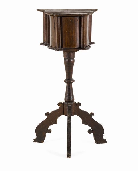 Mobile contenitore. Venezia, fine XVII - inizio XVIII secolo  - Asta Dimore Italiane - Associazione Nazionale - Case d'Asta italiane