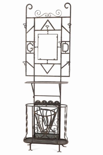 Mobile da ingresso in ferro battuto. Francia, inizio XX secolo  - Asta Dimore Italiane - Associazione Nazionale - Case d'Asta italiane