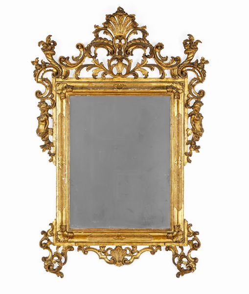 Specchiera in legno intagliato e dorato. XVIII-XIX secolo  - Asta Dimore Italiane - Associazione Nazionale - Case d'Asta italiane