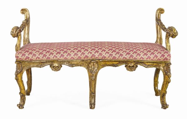 Panchetto in legno intagliato e dorato. Veneto, XVIII secolo  - Asta Dimore Italiane - Associazione Nazionale - Case d'Asta italiane