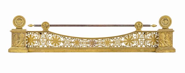 Parafuoco in bronzo dorato. XIX secolo  - Asta Dimore Italiane - Associazione Nazionale - Case d'Asta italiane