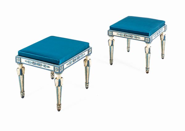 Gruppo di quattro sgabelli. Piemonte, XVIII secolo  - Asta Dimore Italiane - Associazione Nazionale - Case d'Asta italiane