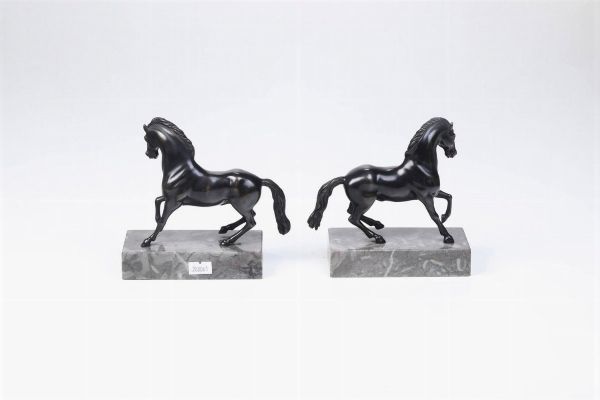 Coppia di cavalli. Fonditore italiano del XIX secolo  - Asta Dimore Italiane - Associazione Nazionale - Case d'Asta italiane
