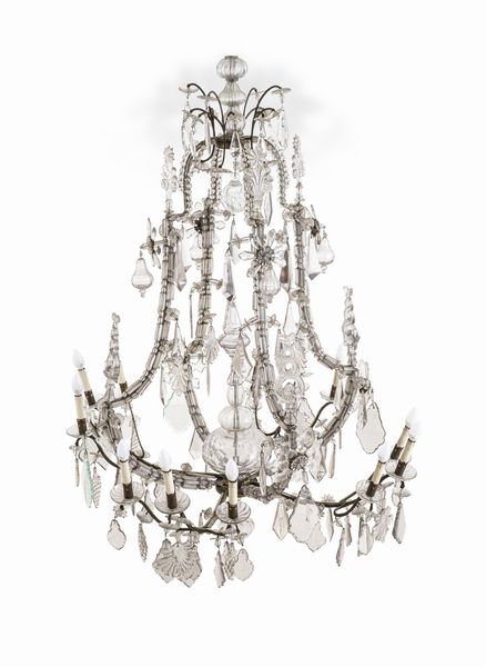 Grande lampadario Maria Teresa in metallo e cristallo molato. XIX secolo  - Asta Dimore Italiane - Associazione Nazionale - Case d'Asta italiane