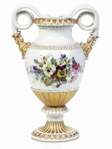 Vaso.<BR>Meissen, prima met� del XX secolo  - Asta Dimore Italiane - Associazione Nazionale - Case d'Asta italiane