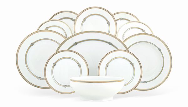 Servizio da tavola �Ruban Or�.<BR>Parigi, Manifattura Christofle, ultimo quarto del XX secolo.  - Asta Dimore Italiane - Associazione Nazionale - Case d'Asta italiane