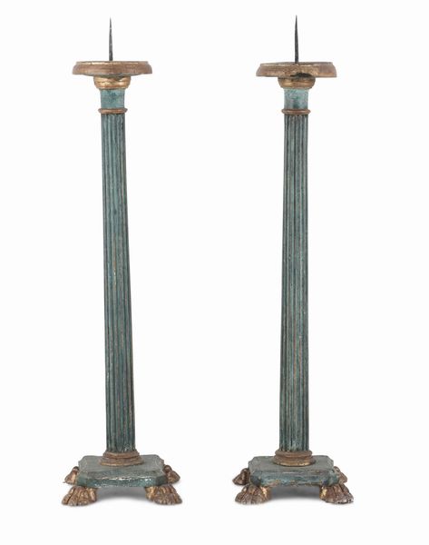 Coppia di torciere in legno intagliato. XIX secolo  - Asta Dimore Italiane - Associazione Nazionale - Case d'Asta italiane