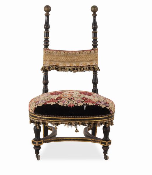 Sedia da balia in legno intagliato, dipinto e dorato. XIX secolo  - Asta Dimore Italiane - Associazione Nazionale - Case d'Asta italiane
