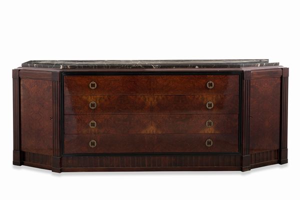 Sideboard scantonato. XX secolo  - Asta Dimore Italiane - Associazione Nazionale - Case d'Asta italiane