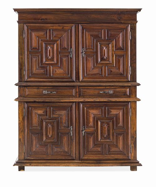 Credenza doppio corpo. Francia, XIX secolo  - Asta Dimore Italiane - Associazione Nazionale - Case d'Asta italiane