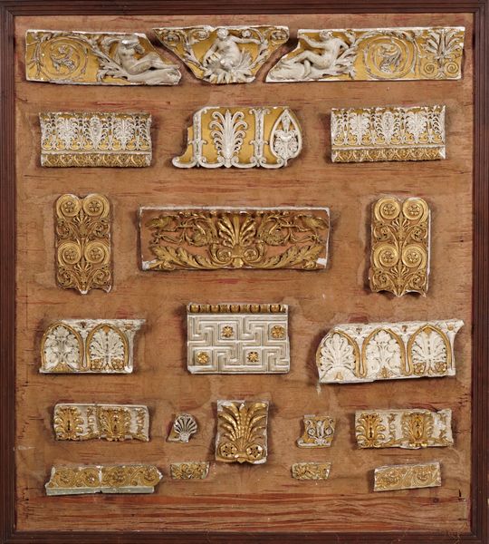 Elementi decorativi architettonici in stucco e gesso. XX secolo  - Asta Dimore Italiane - Associazione Nazionale - Case d'Asta italiane