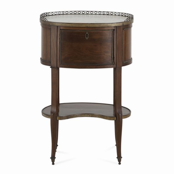 Comodino lastronato. XIX secolo  - Asta Dimore Italiane - Associazione Nazionale - Case d'Asta italiane