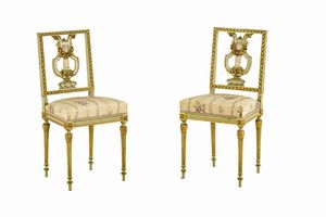 Sei sedie e tavolo da parete in stile Luigi XVI. Francia, XIX-XX secolo  - Asta Dimore Italiane - Associazione Nazionale - Case d'Asta italiane