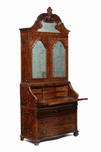 Trumeau lastronato in radica. Lombardia, XVIII secolo  - Asta Dimore Italiane - Associazione Nazionale - Case d'Asta italiane