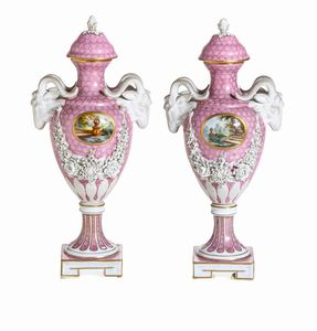 Coppia di vasi.<BR>Francia, XX secolo  - Asta Dimore Italiane - Associazione Nazionale - Case d'Asta italiane