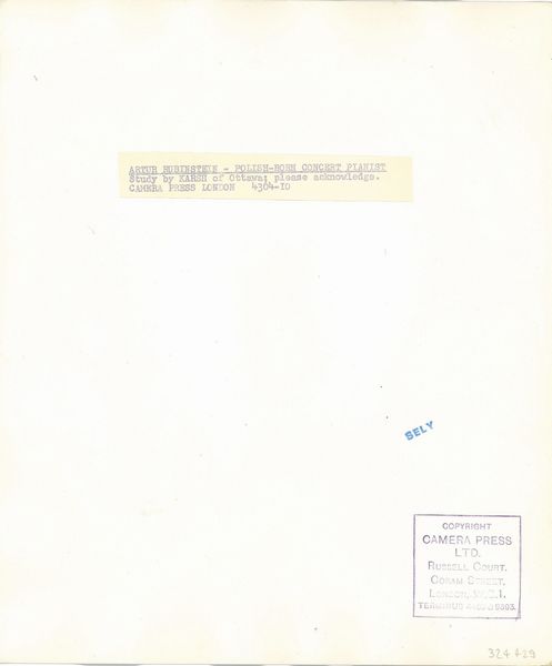 Yousuf Karsh Karsh of Ottawa : Arthur Rubinstein  - Asta Fotografia - Associazione Nazionale - Case d'Asta italiane