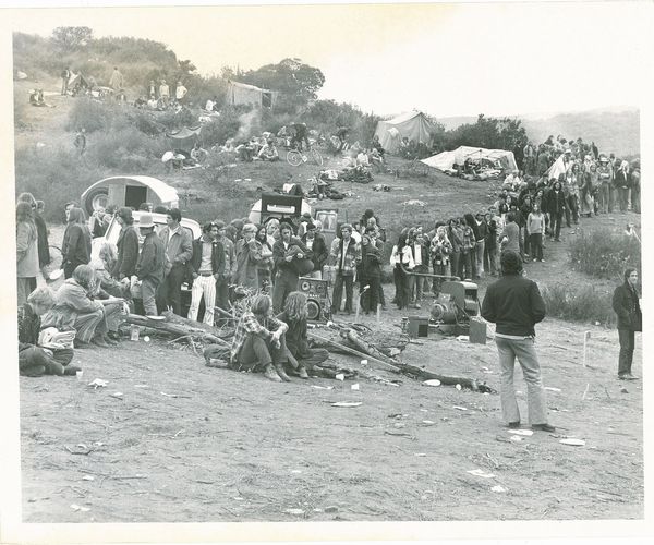 Guy L. Stulz : lotto di 5 fotografie Senza titolo (Laguna Beach Rock)  - Asta Fotografia - Associazione Nazionale - Case d'Asta italiane