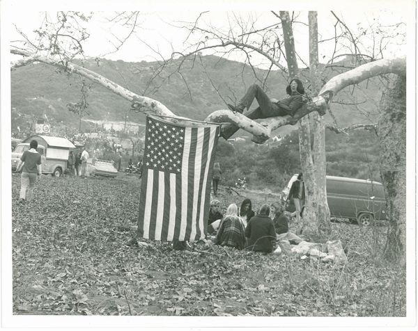 Guy L. Stulz : lotto di 5 fotografie Senza titolo (Laguna Beach Rock)  - Asta Fotografia - Associazione Nazionale - Case d'Asta italiane