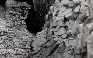 Pepi Merisio : Sicilia: Gole dell�Alcantara  - Asta Fotografia - Associazione Nazionale - Case d'Asta italiane