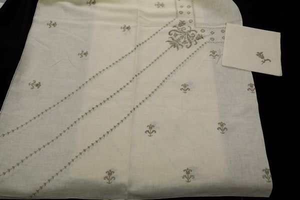 Tovaglia con 24 tovaglioli.  - Asta  Arredi per la tavola - Associazione Nazionale - Case d'Asta italiane