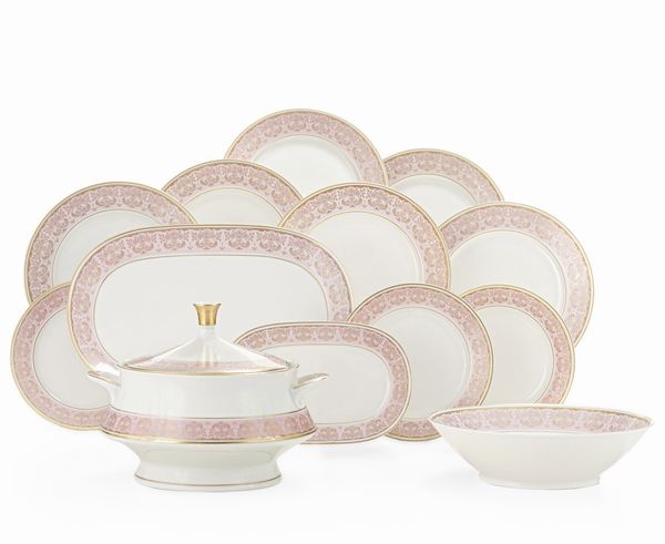 Servizio di piatti.Germania, Vohenstrauss (Baviera), Manifattura Seltmann, XX secolo.  - Asta  Arredi per la tavola - Associazione Nazionale - Case d'Asta italiane