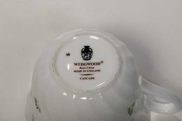 Servizio da t Cascade.<BR>Inghilterra, Manifattura Wedgwood, XX secolo.  - Asta  Arredi per la tavola - Associazione Nazionale - Case d'Asta italiane